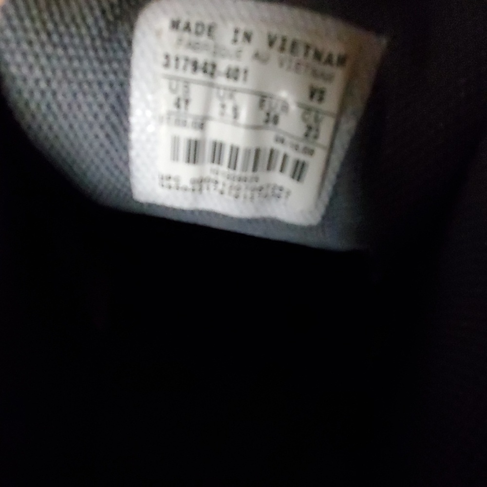 NIKE - Picture 7 of 8